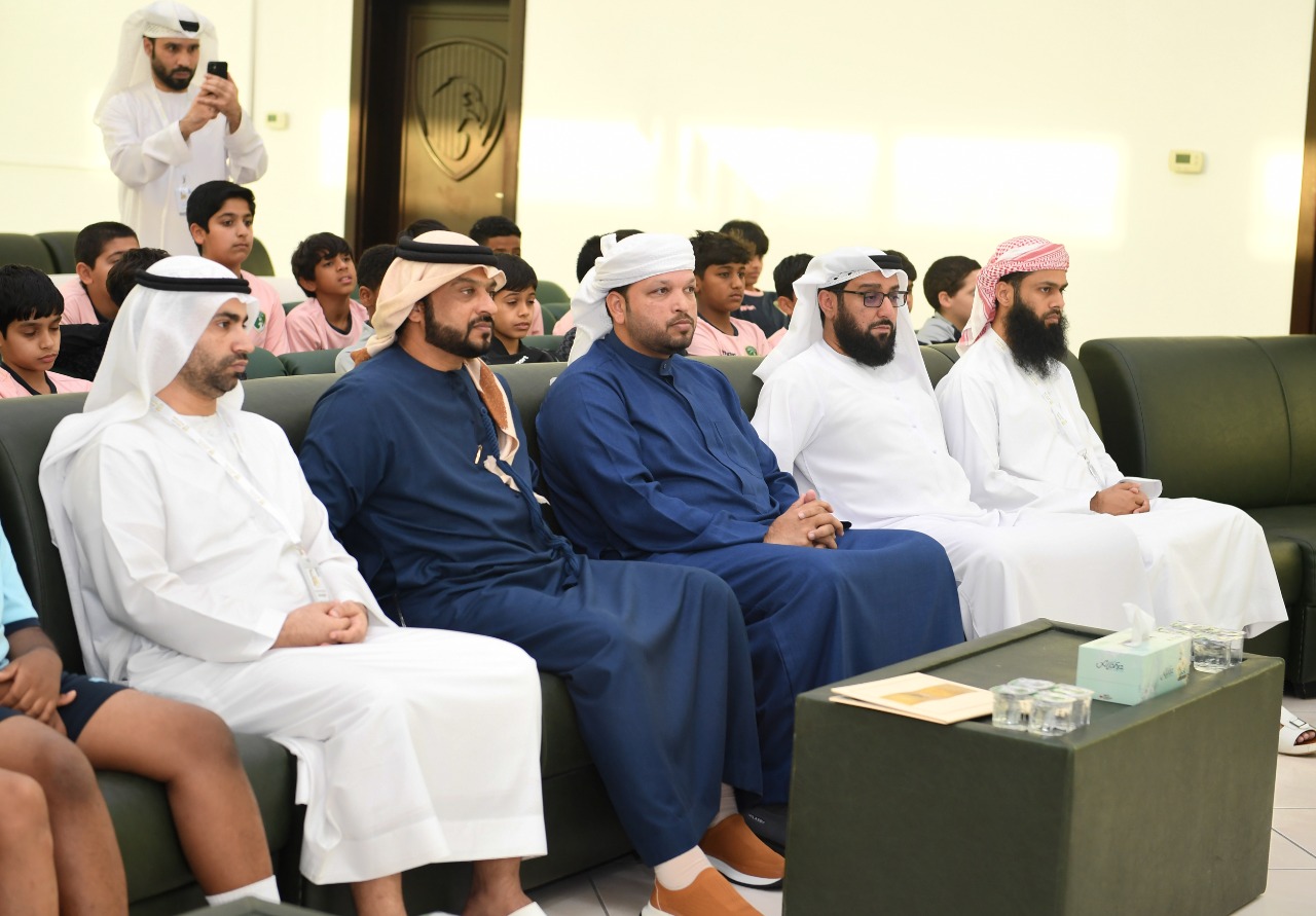 Emirates Club hosts ethics lecture Creative Athlete / Emirates Cultural